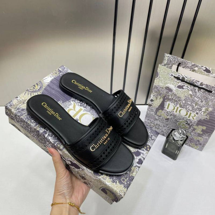 Christian Diyor D-Lane Slide Black Flats Openwork Microcannage Motif with Carry Bag 1892 Black style idea