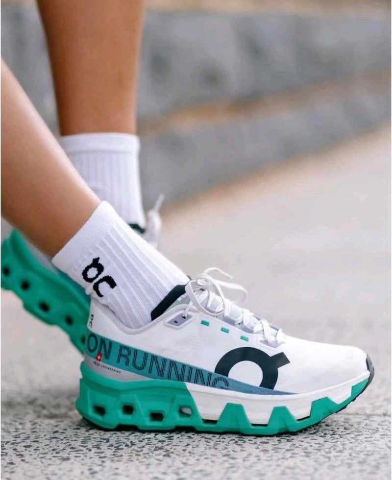 On Running Cloudmonster Hyper Undyed Mint 2555