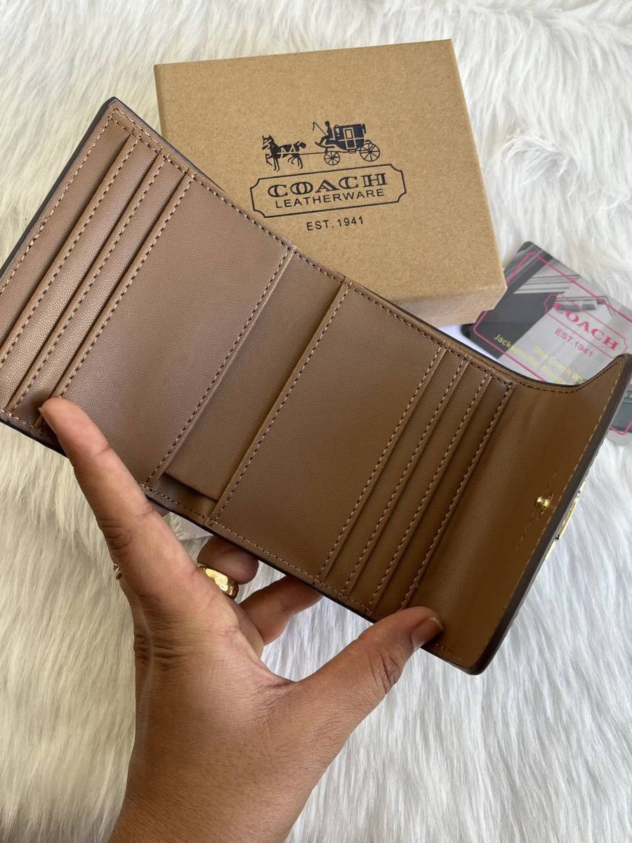 Coach_122_Trifold_Wallet_With_OriginalBox_DustCover_Card