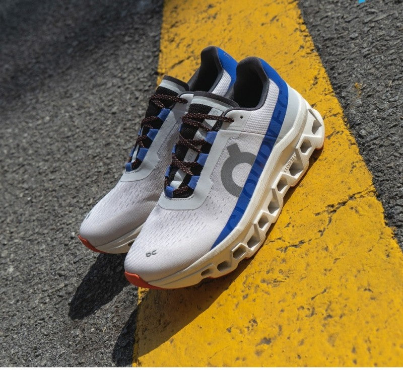 On Cloud monster White blue