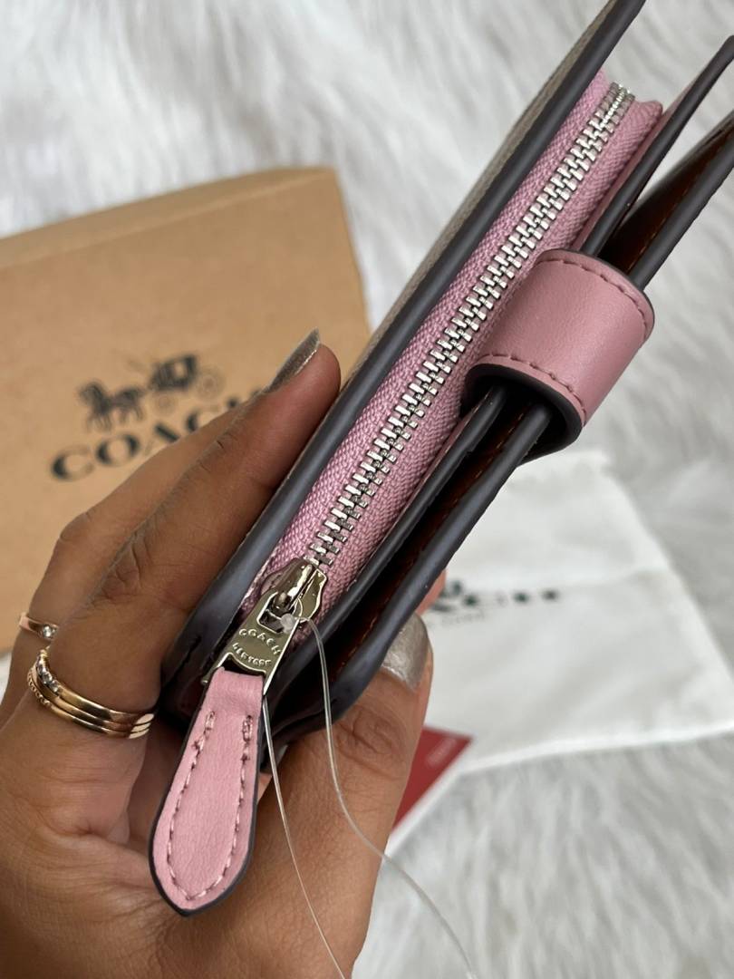Coach_2-8_Premium_Flap_Wallet_With_OriginalBox_DustCover_Highend_Coded