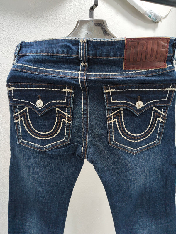 TRUE RELIGION IMPORTED STORE ARTICLE JEANS