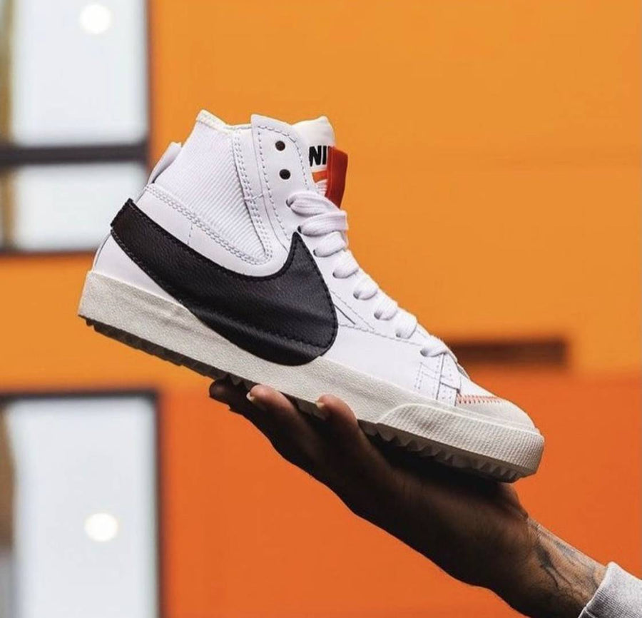 Nike BLAZER MID 77 VINTAGE WHITE BLACK