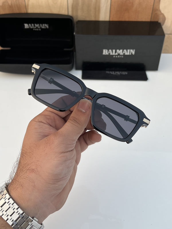Balmain_98086_black_gold