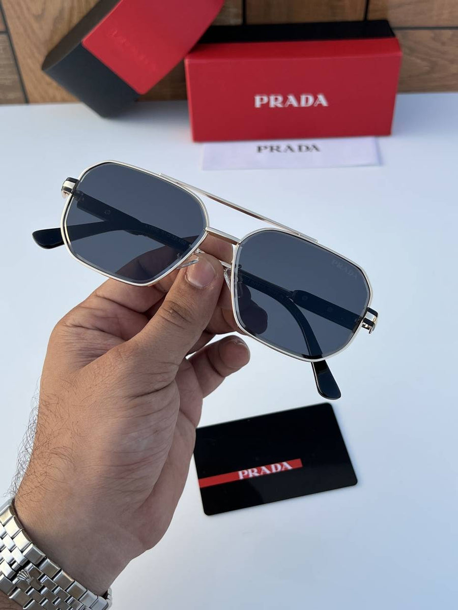 Prada_1090_gold_black