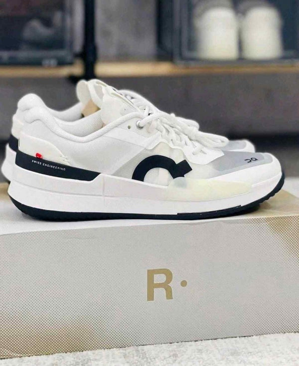 _On Cloud Running The Roger Pro 2 Clay
