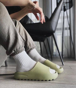 Adidas Yeezy Resin Slides For Women With Original Box
