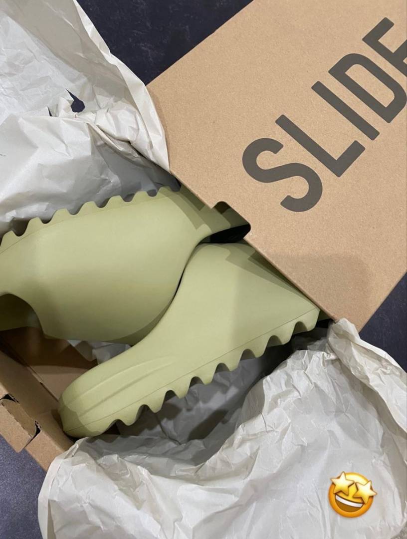 Adidas Yeezy Resin Slides For Women With Original Box