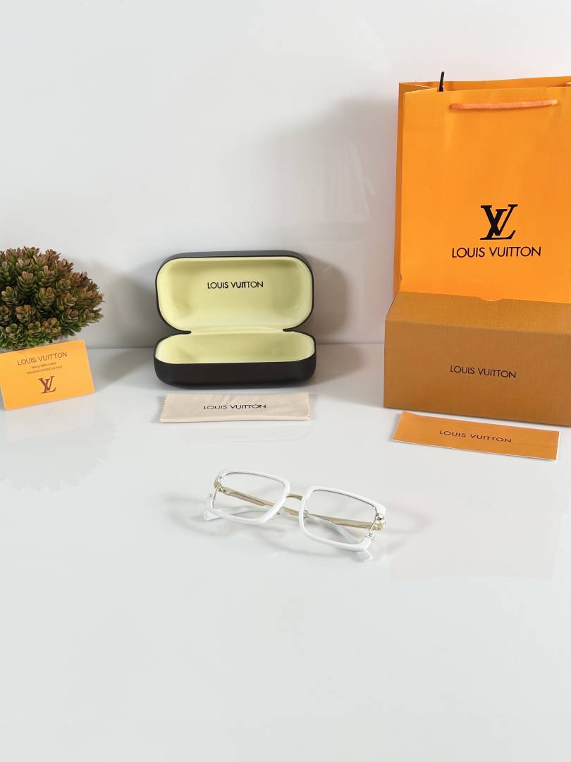 Louis Vuitton_7295_Gold_White_Frame