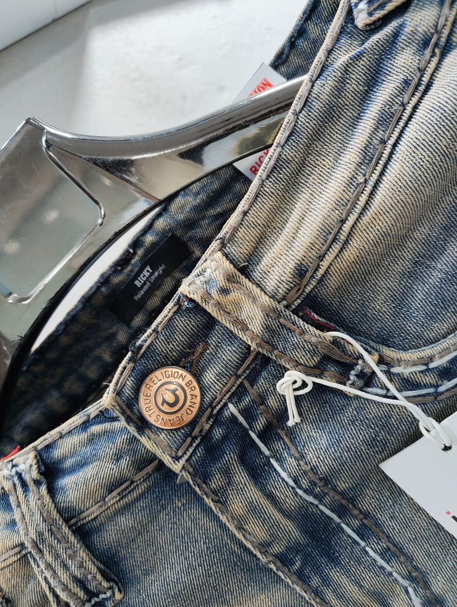 TRUE RELIGION IMPORTED STORE ARTICLE JEANS