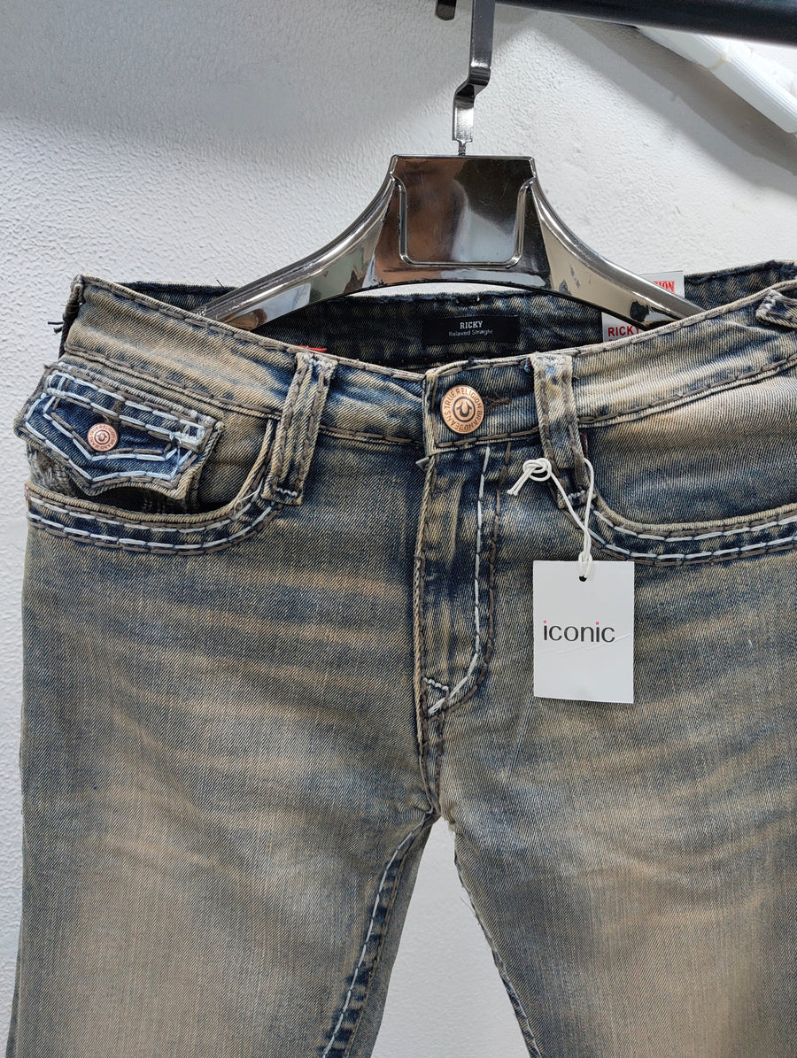 TRUE RELIGION IMPORTED STORE ARTICLE JEANS