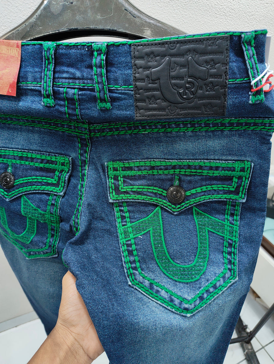 TRUE RELIGION IMPORTED STORE ARTICLE JEANS