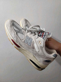 new Balanccee 991 V2 Vintage Sport