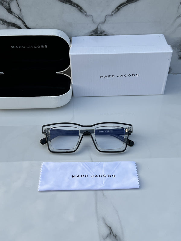 Marc_jacobs_5202_transparent_black