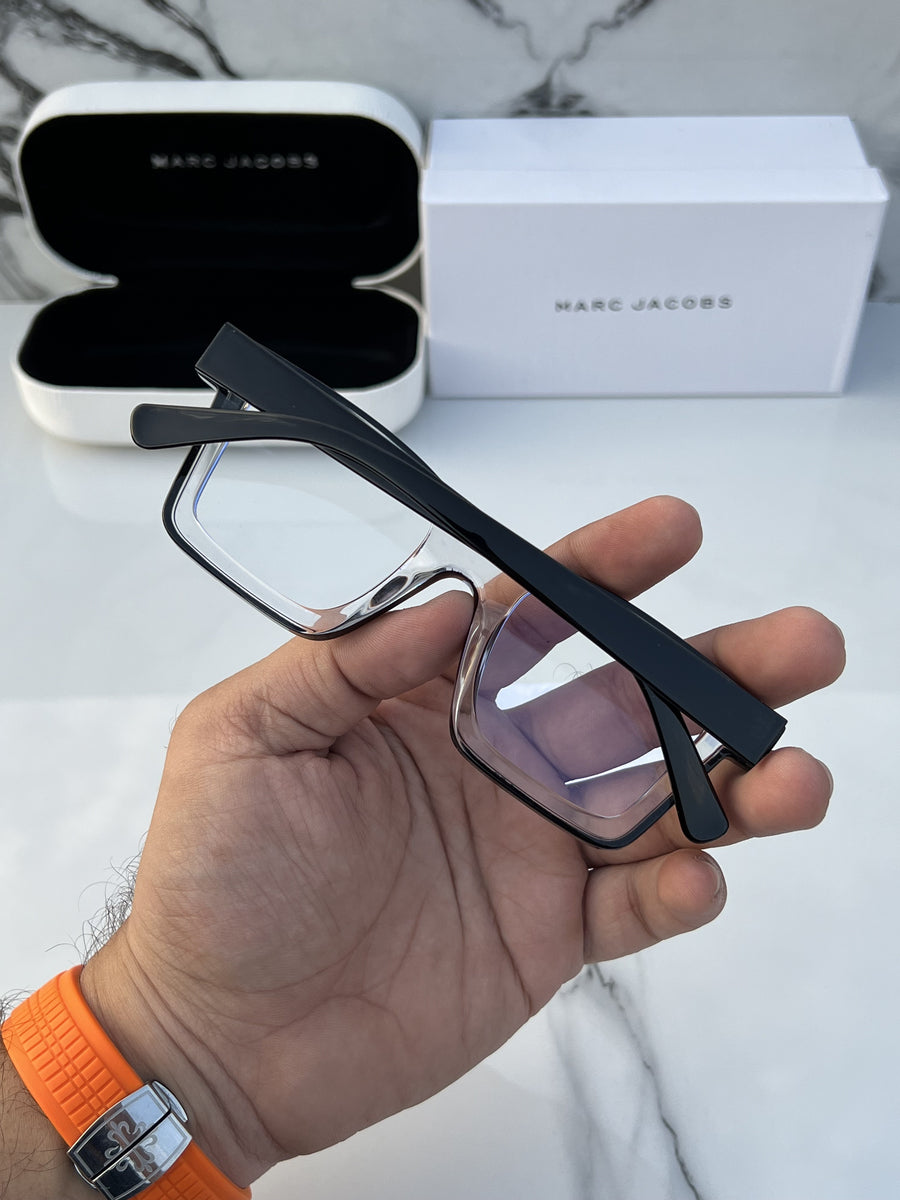 Marc_jacobs_5202_transparent_black