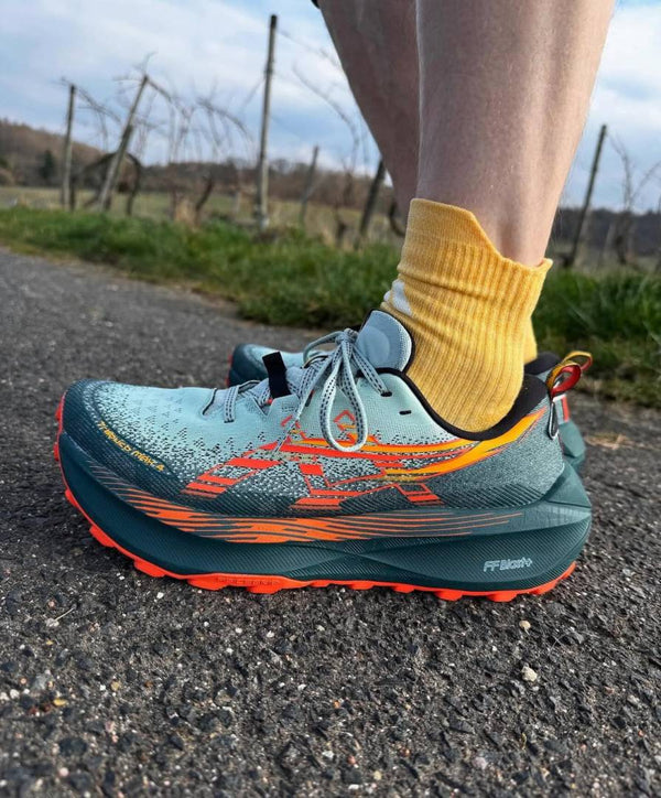 Asics Trabuco Max 4 Trail orange grey