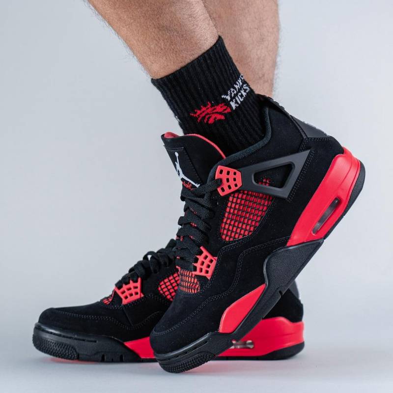 Nike Air Jordan Retro 4 Red Thunder 2025