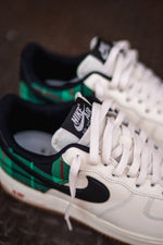 Nike AIRFORCE 1 07 LX PALE IVORY STADIUM GREEN PLAID