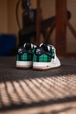 Nike AIRFORCE 1 07 LX PALE IVORY STADIUM GREEN PLAID