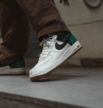 Nike AIRFORCE 1 07 LX PALE IVORY STADIUM GREEN PLAID