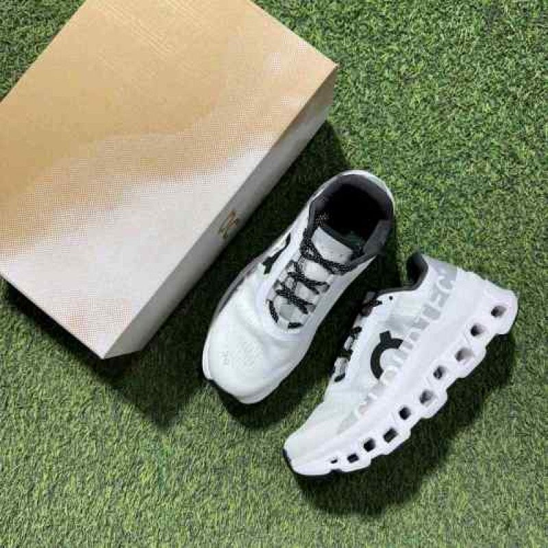 On Running Cloudmonster - White Black