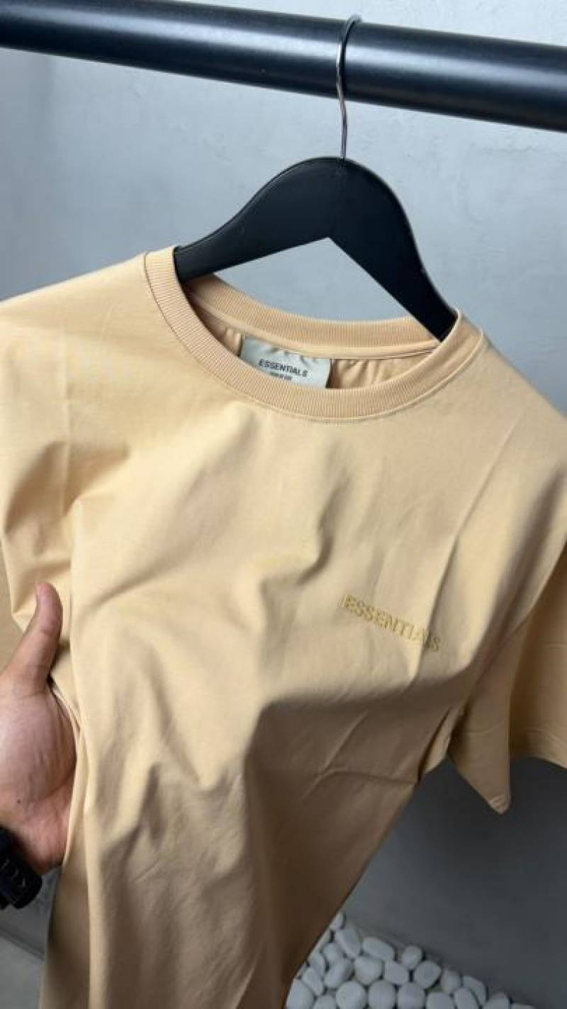 Essential Premium T-Shirt 2782