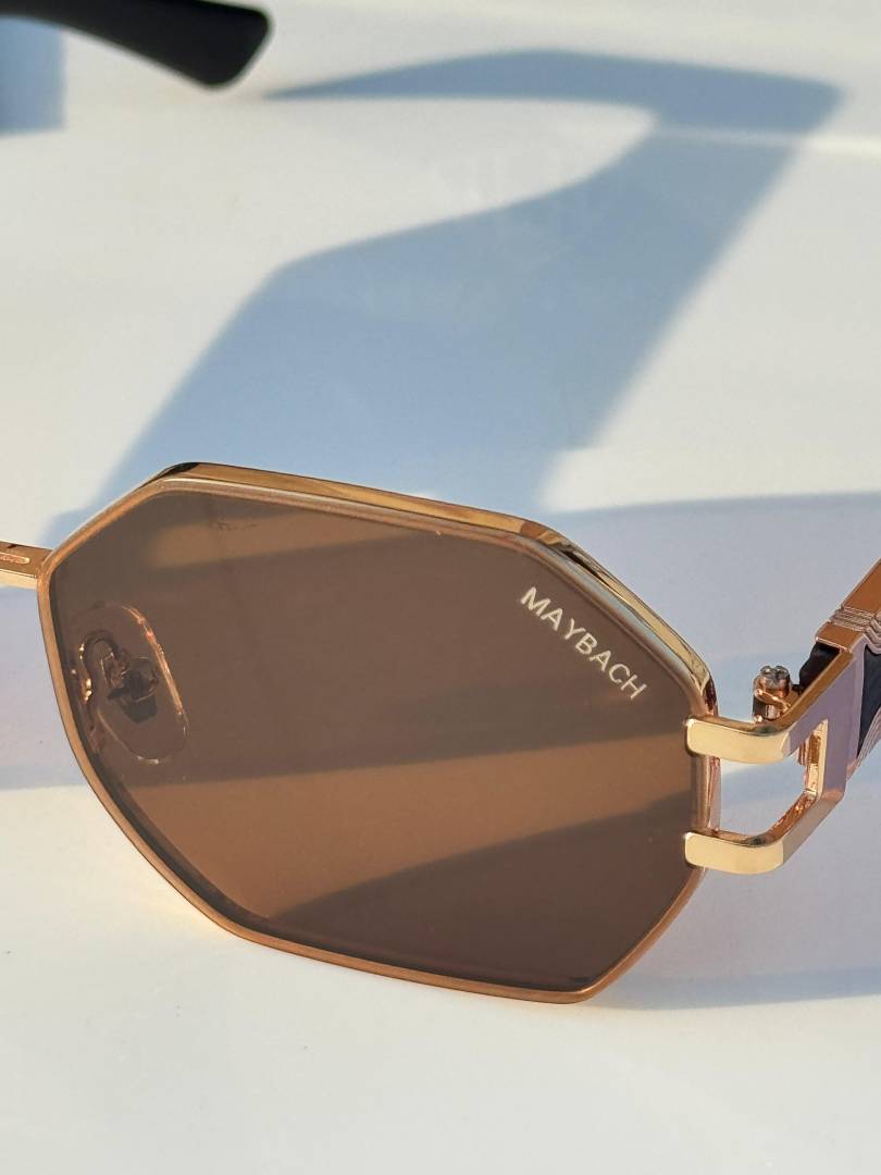 Maybach_9126_gold_brown