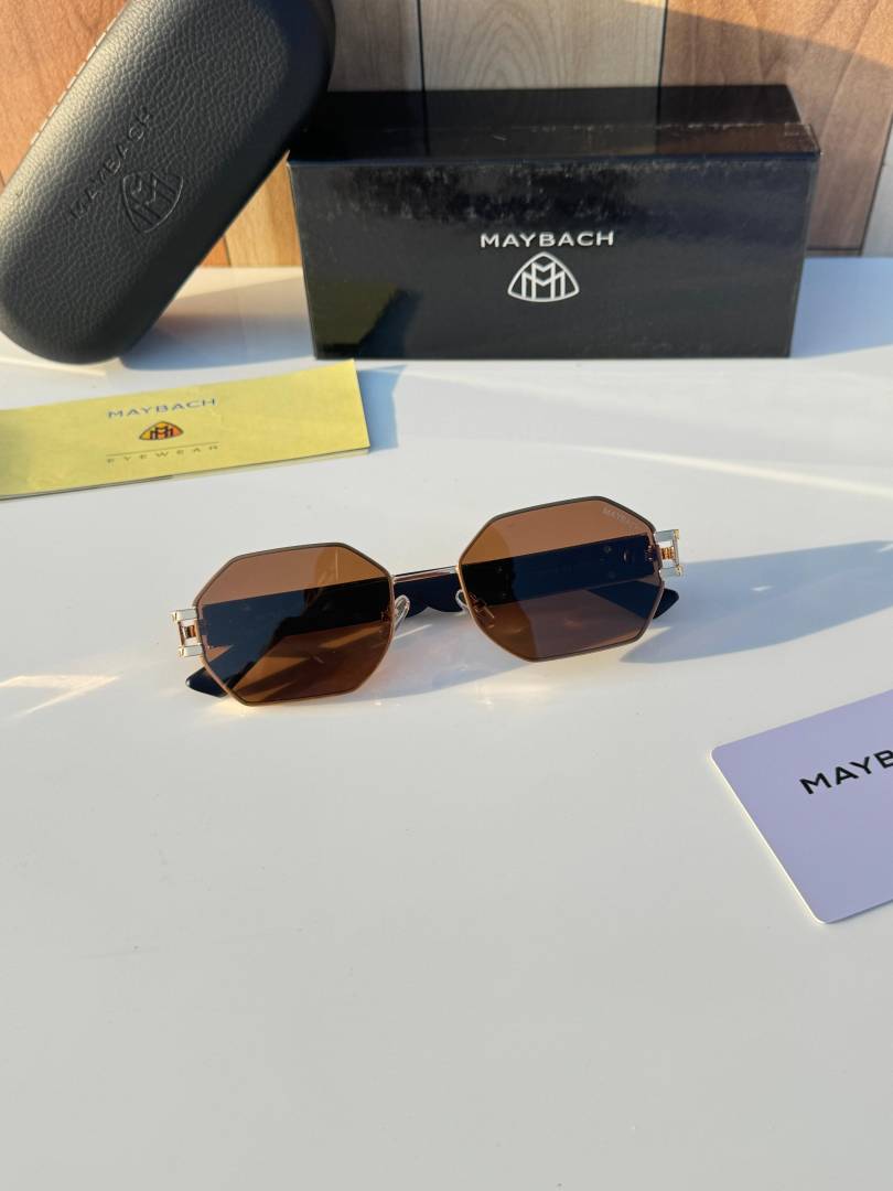 Maybach_9126_gold_brown