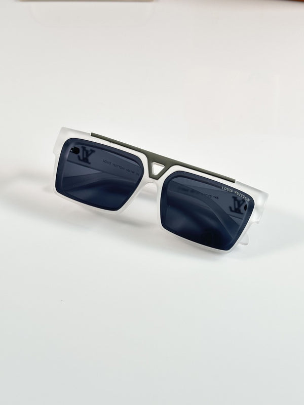 Louis Vuitton_1984_Ice_Black