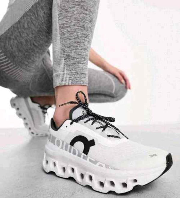On Running CloudMonster White Black 686