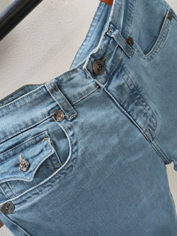 TRUE RELIGION IMPORTED STORE ARTICLE JEANS