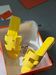 Hermes_Oran_Yellow_Flats_Sandal_For_Women_With_Original_Box_And_Carry_Bag