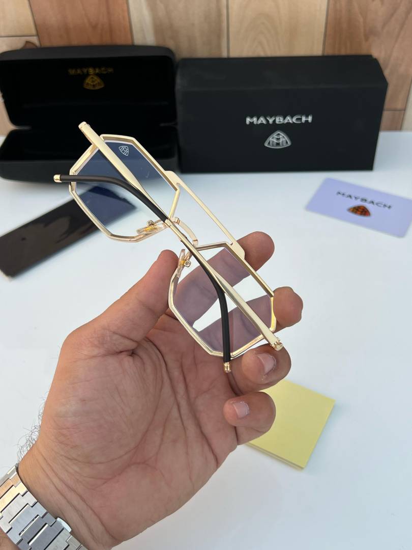 maybach hexagonal gold plano
