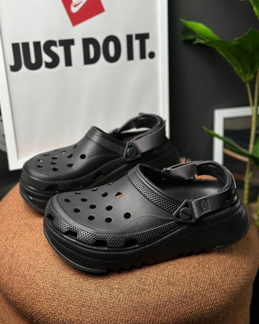 Crocs Classic Hiker Clogs All black