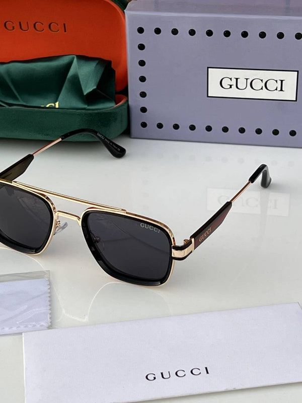 Gucci_617_gold_black