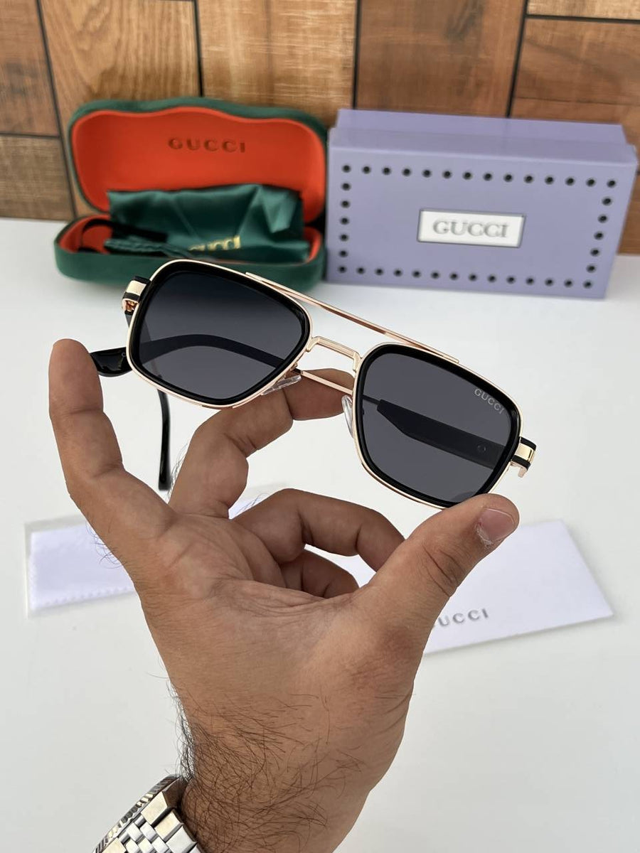 Gucci_617_gold_black