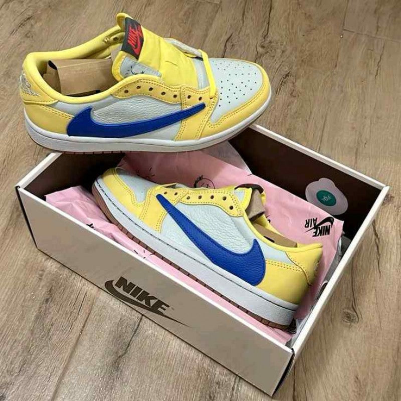 Nike Air jordan retro low x travis scott canary
