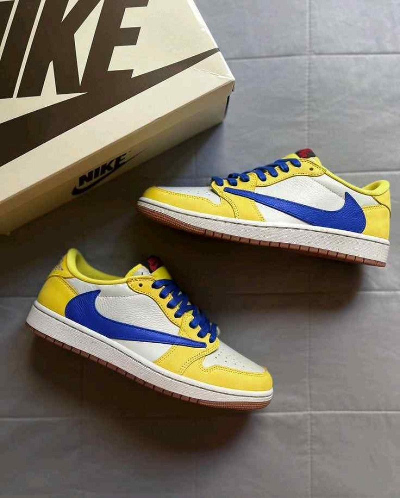Nike Air jordan retro low x travis scott canary