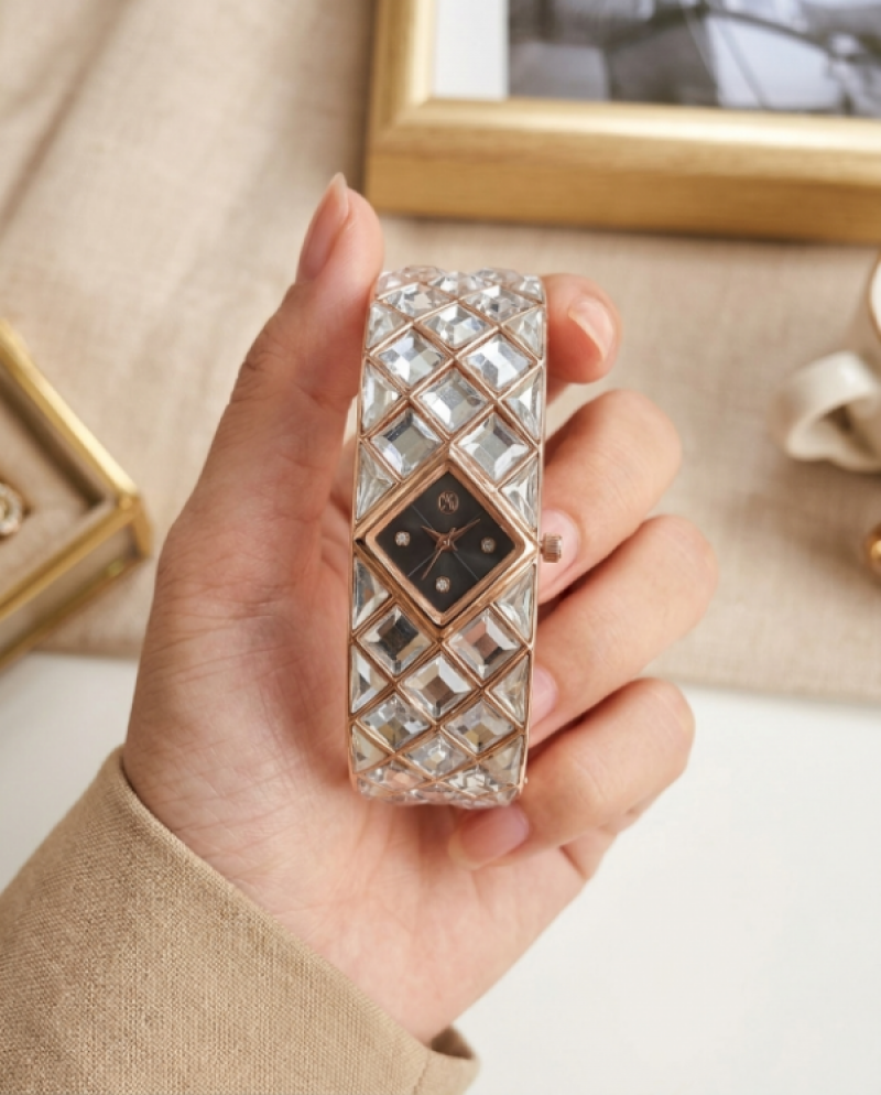 Swarovski Curiosa Rose Black 835