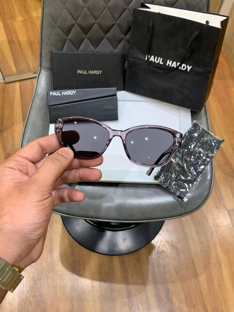 Paul hardy 3262 grey black