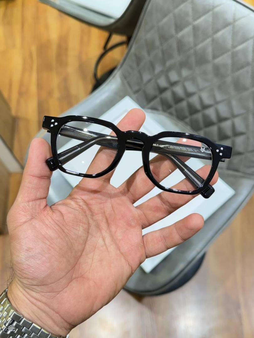 mairo 137 black plano