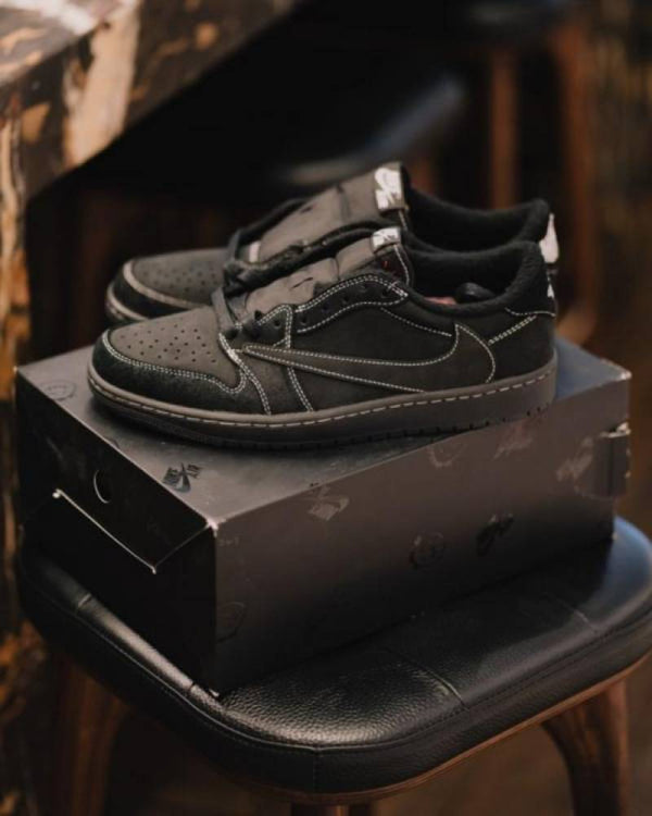 Jordan 1 Low Travis Scott phantom Black With Full Accessories For Mens 493