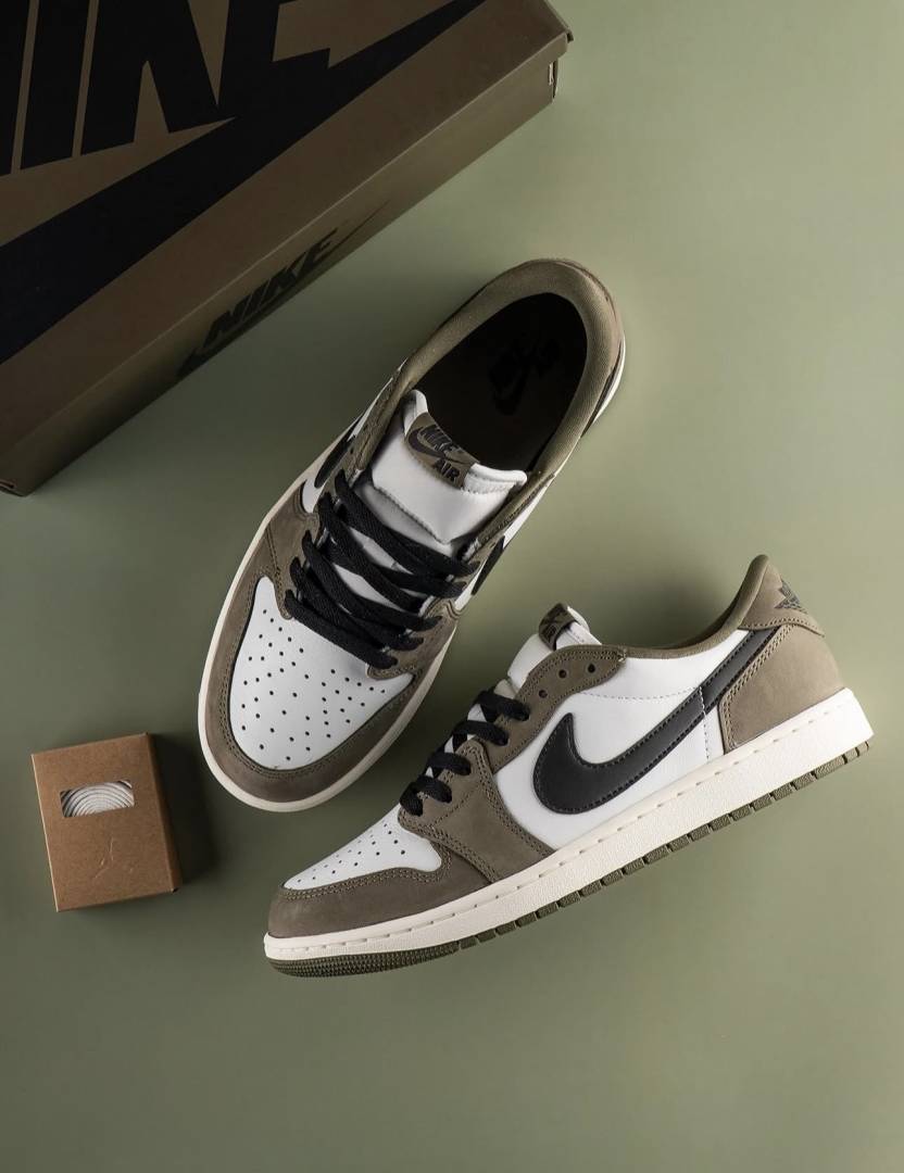 Nike AIR JORDAN 1 LOW OG MEDIUM OLIVE