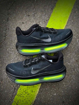 Nike Vomero Premium Black Volt