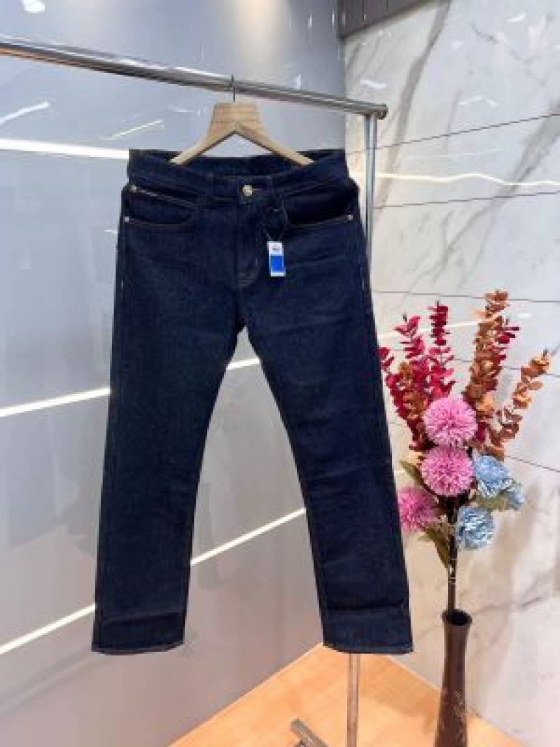 Dolce and gabban a raw wash premium imported stretchable lycra fabric straight fit denim with metal logo Sale Offer 3485