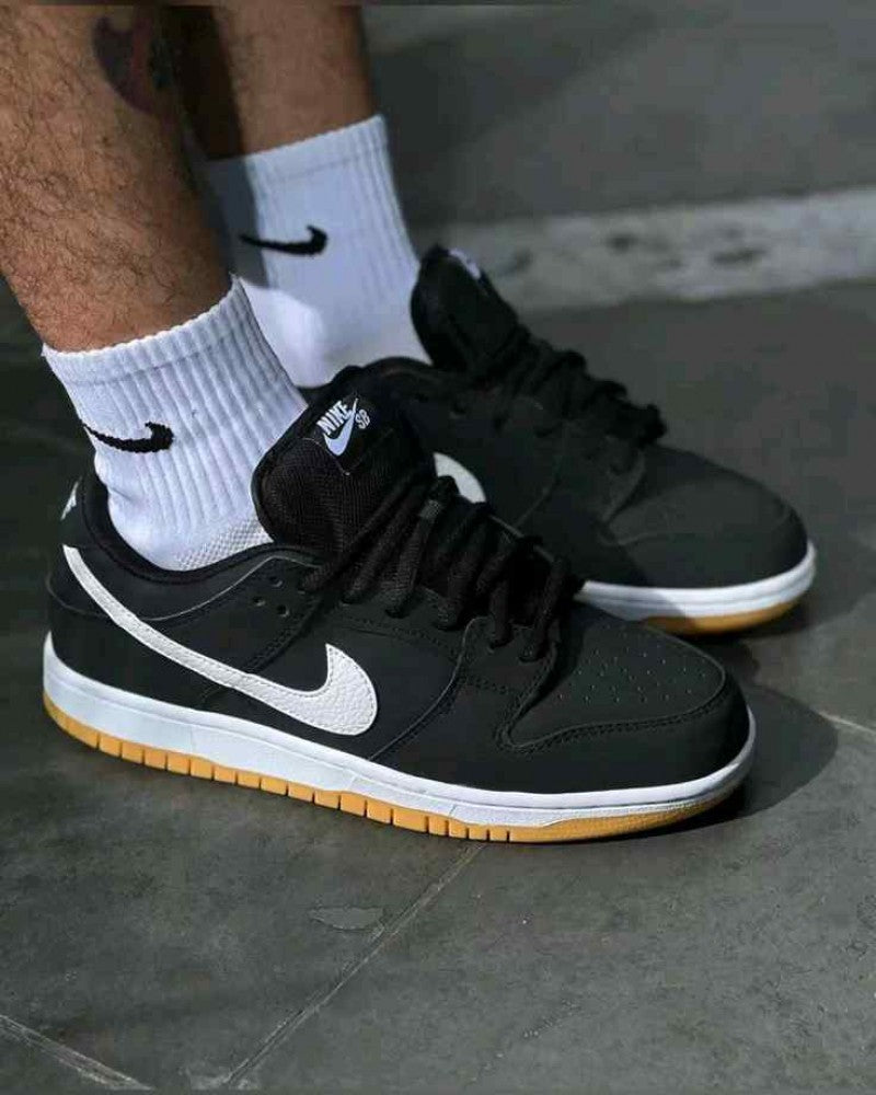 Nike SB Dunk Low Pro Black Gum
