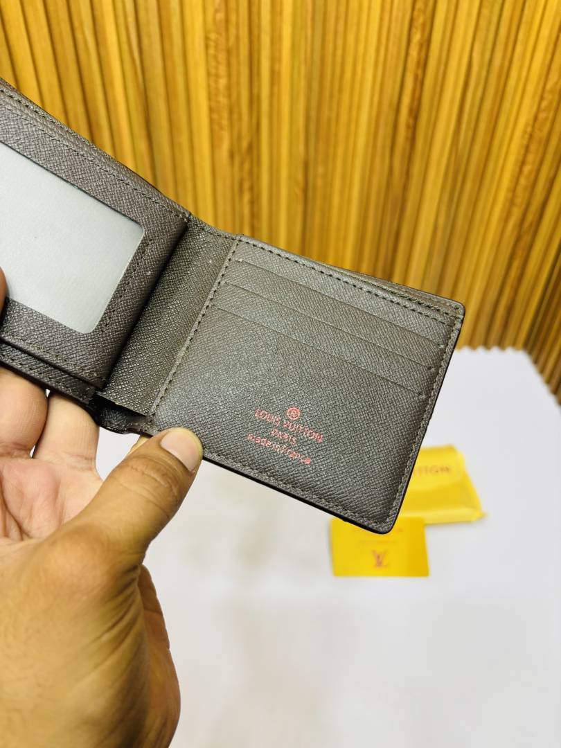 112 PV LOIUS VUTTON PREMIUM QUALITY WALLET