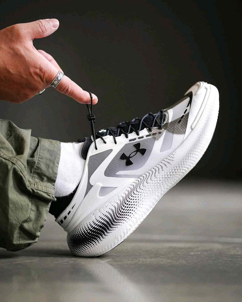 Underr Armour Echo SlipSpeed White Black 6014