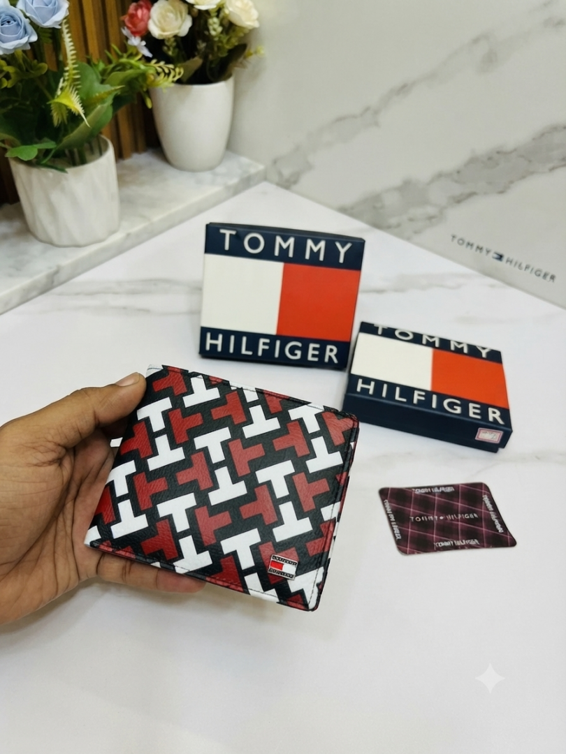 117 TOMMY HILFIGEER PREMIUM QUALITY WALLET