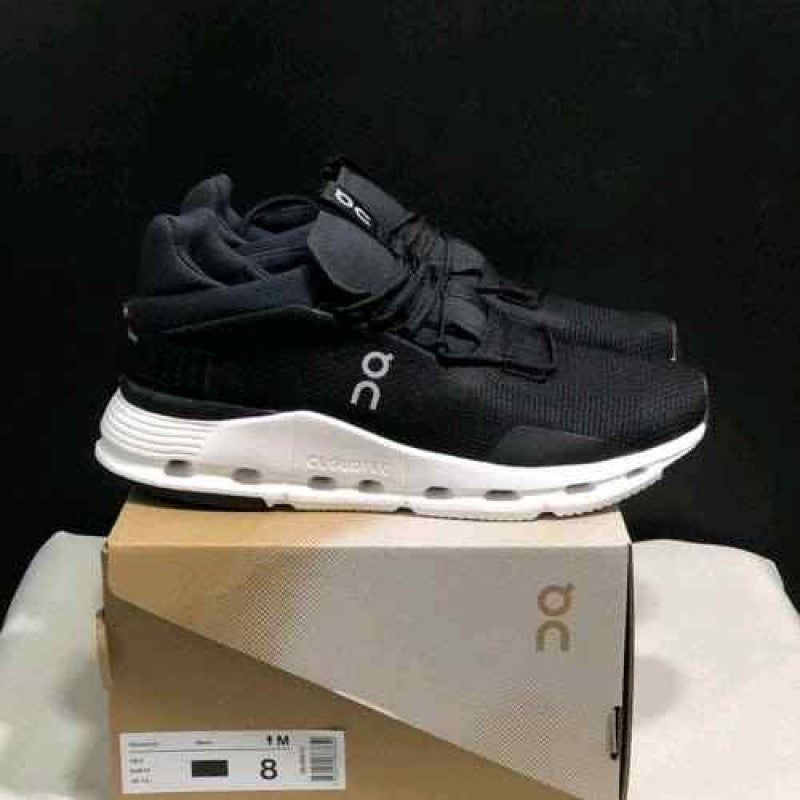 On Cloud Nova Running Black White 1895